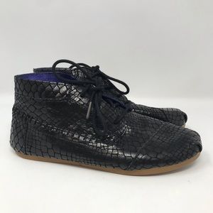 TOMS+ Black Serpentine Tribal Boots, Women Size 7